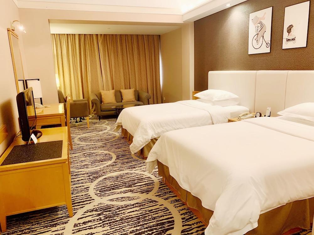 Baiyun Hotel Guangzhou Room Type - Business VIP Twin Room
