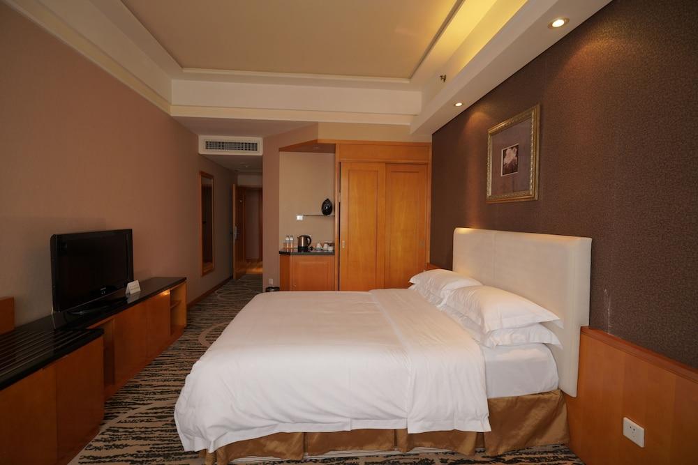 Baiyun Hotel Guangzhou Room Type - Business Double Room