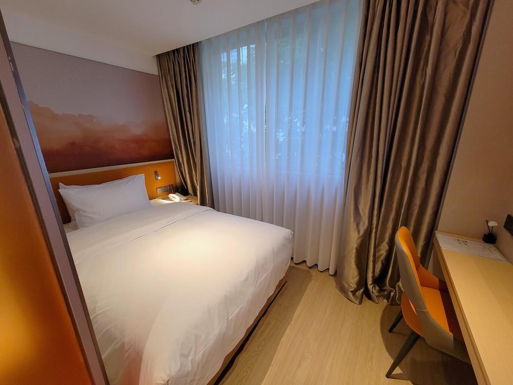 Baiyun City Hotel Room Type - Comfort Room