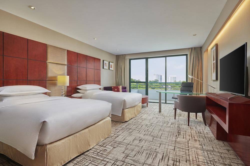 Hilton Guangzhou Science City Room Type - DELUXE TWIN WITH BALCONY