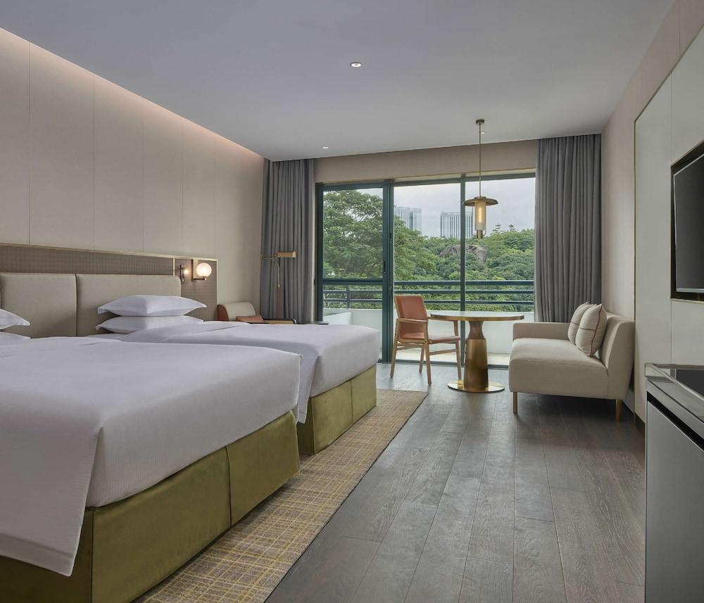 Hilton Guangzhou Science City Room Type - Premium Twin Room with Balcony