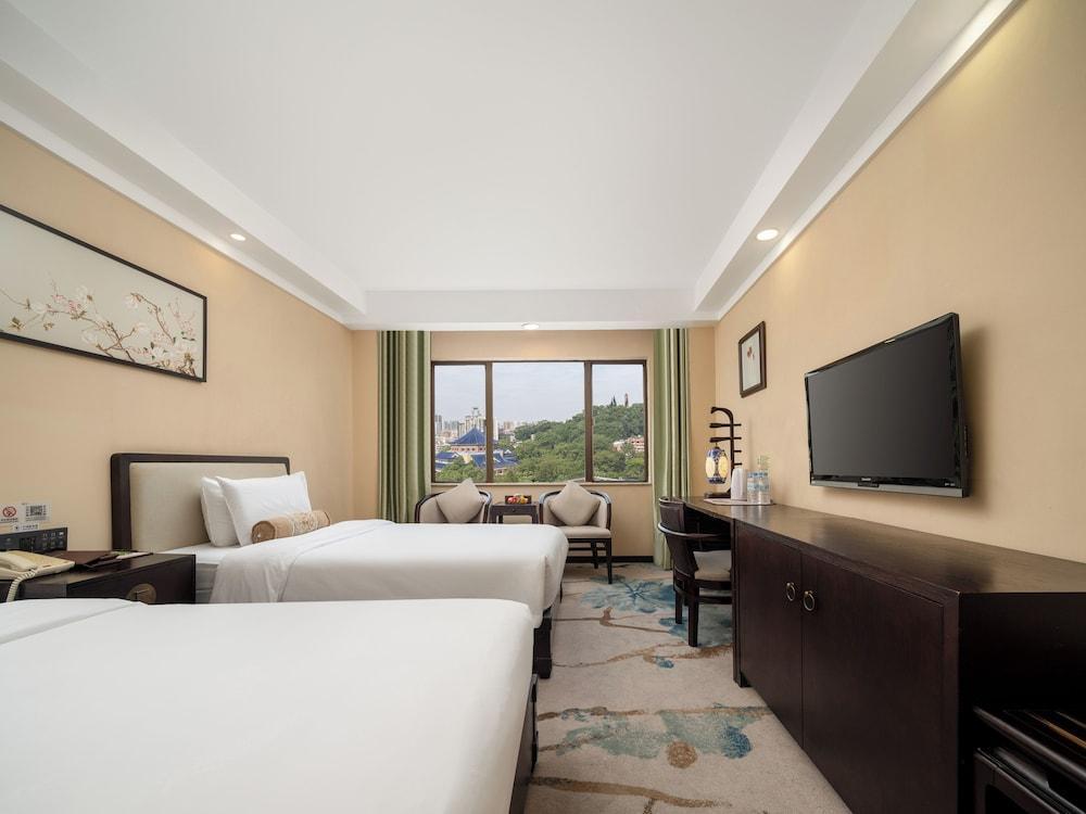 Guangdong Hotel Room Type - Garden View Twin Room