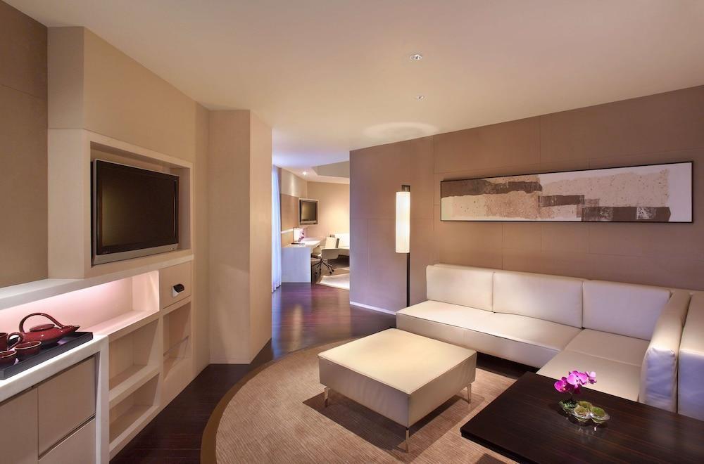Grand Hyatt Guangzhou Room Type - Grand Suite, 1 King Bed