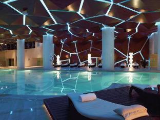 Sofitel Guangzhou Sunrich - Tap to explore photos