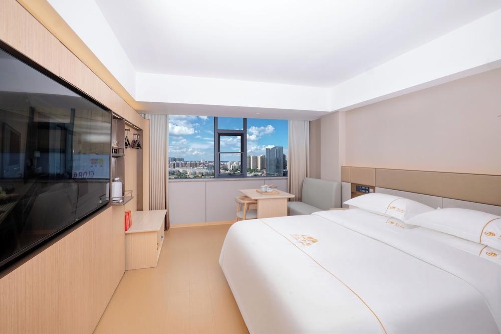 Junshan Hotel Room Type - Deluxe Double Room