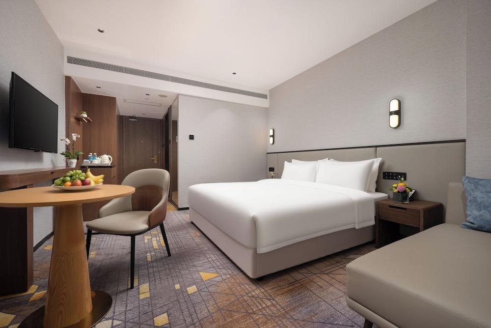Liuhua Hotel Room Type - Superior Non smoking Queen Bed Room