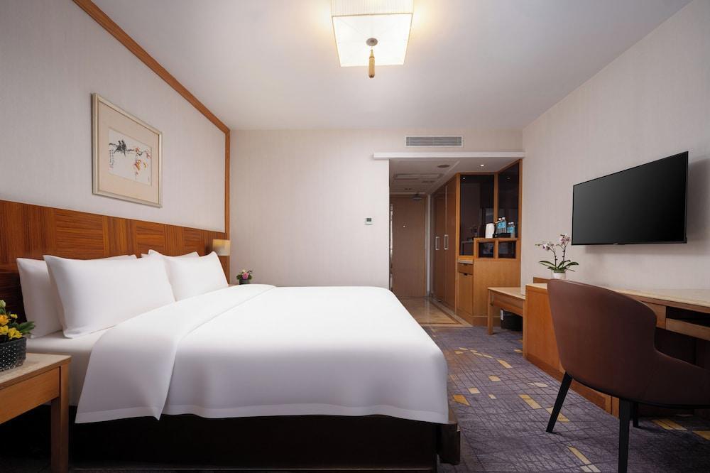 Liuhua Hotel Room Type - Standard Queen Room