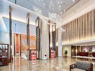 Landmark International Hotel - Tap to explore photos