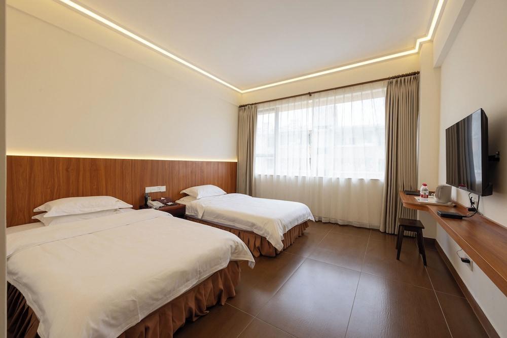 Pazhou Hotel - Tap to explore photos