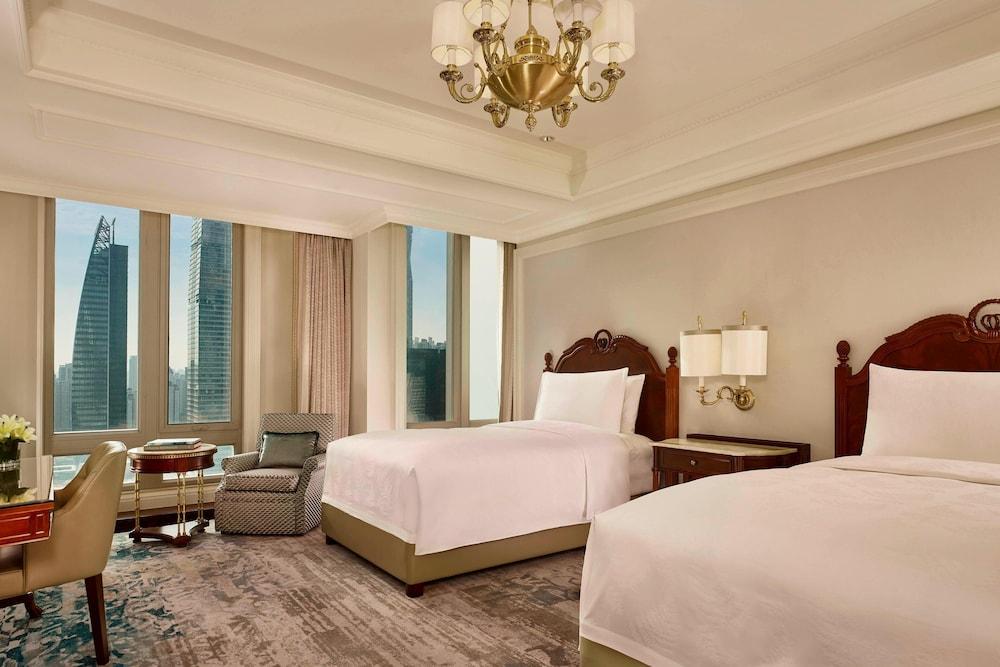 The Ritz-Carlton, Guangzhou Room Type - Deluxe Room, 2 Twin Beds, Smoking