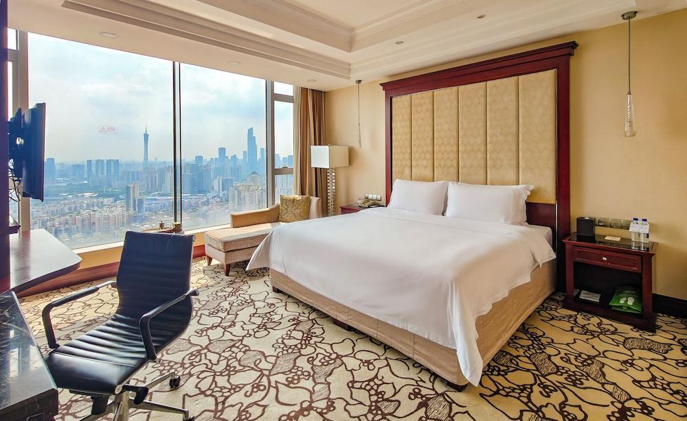 Soluxe Hotel Guangzhou Room Type - Canton Tower River View King Bed Room Soluxe Hotel Guangzhou Room Type - Canton Tower River View King Bed Room