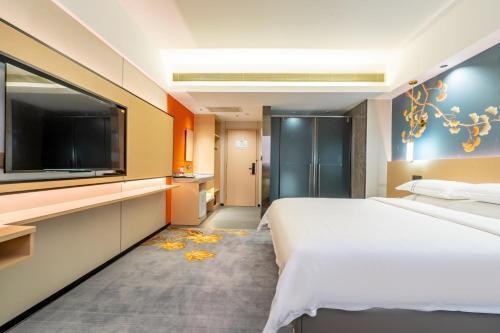 WAIFIDEN Hotel -Former Tokai Hotel Room Type - Deluxe Queen Room