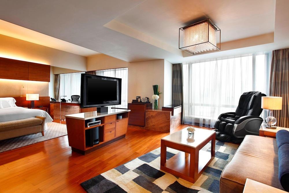 The Westin Guangzhou Room Type - Club Suite, 1 Bedroom