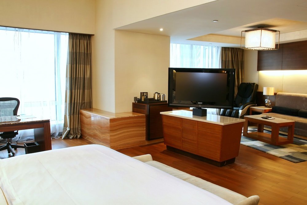 The Westin Guangzhou Room Type - Club Suite, 1 Bedroom, City View The Westin Guangzhou Room Type - Club Suite, 1 Bedroom, City View