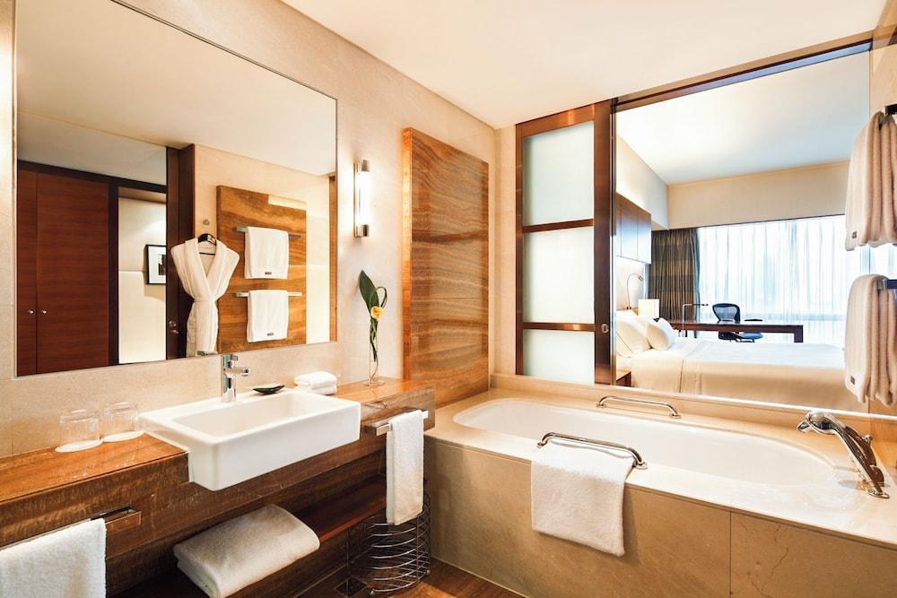 The Westin Guangzhou Room Type - Room, 2 Twin Beds, City View