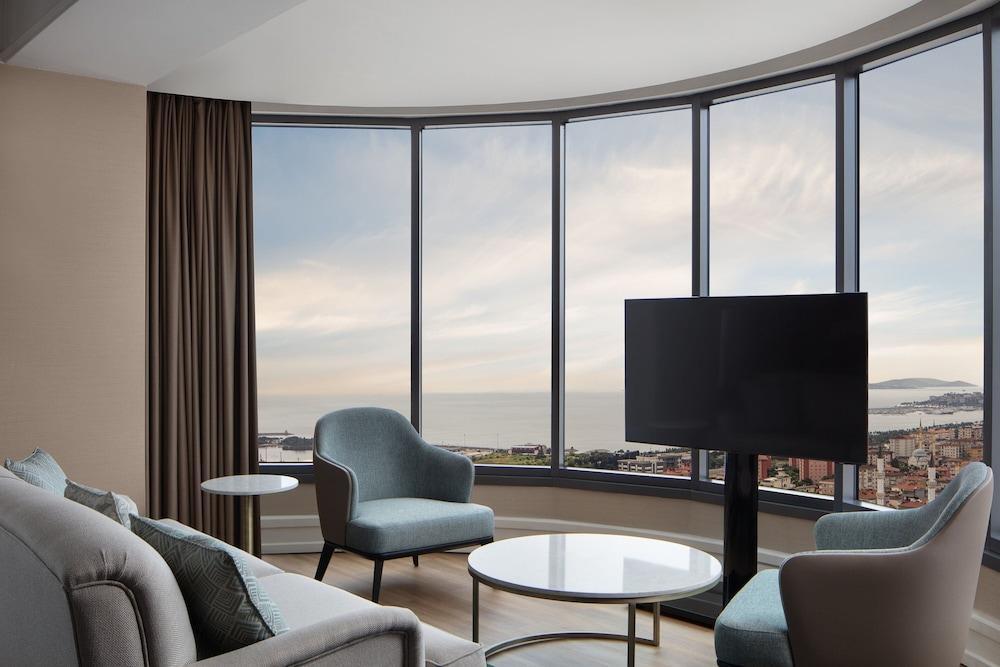 Istanbul Marriott Hotel Pendik Room Type - Junior Suite, 1 Double Bed (View)