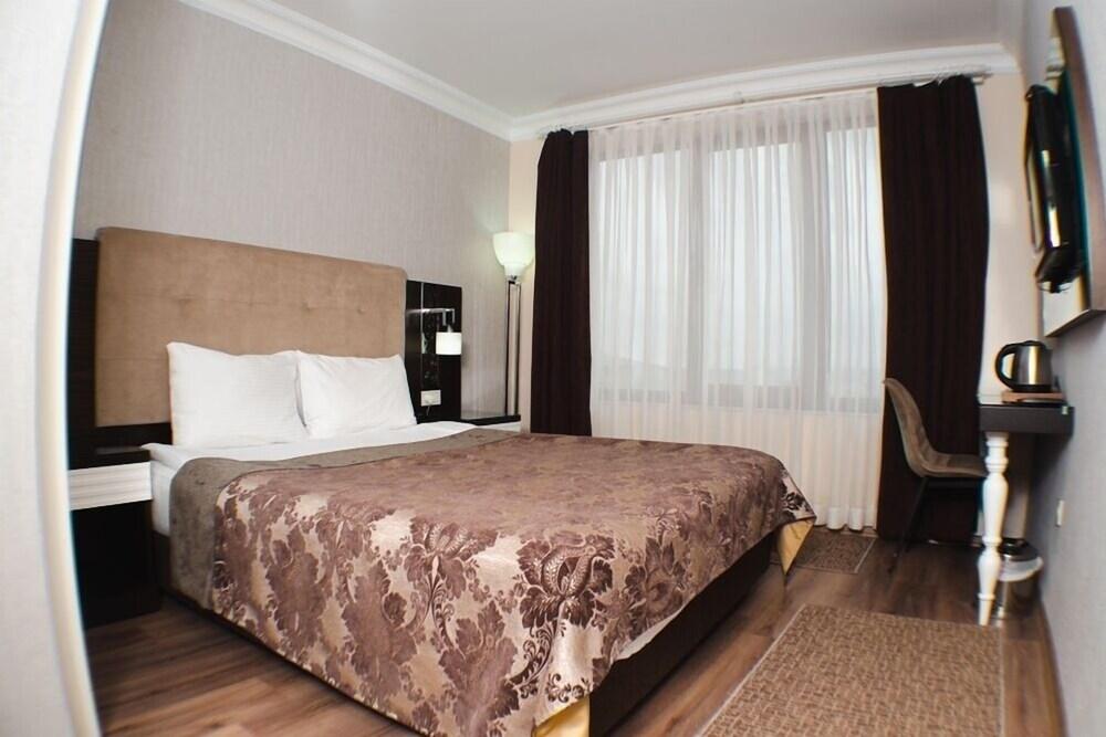City Center Hotel Taksim Room Type - Standard Double Room, 1 Double Bed