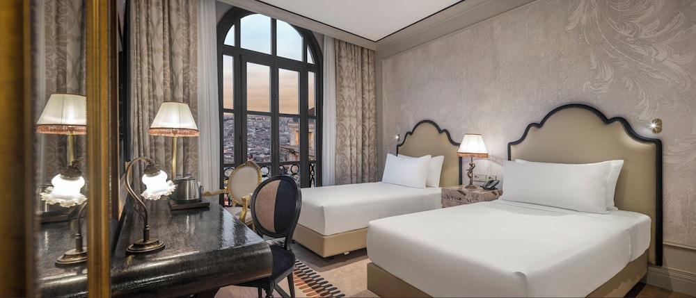 Palazzo Donizetti Hotel Room Type - Deluxe Room, 2 Twin Beds (View)