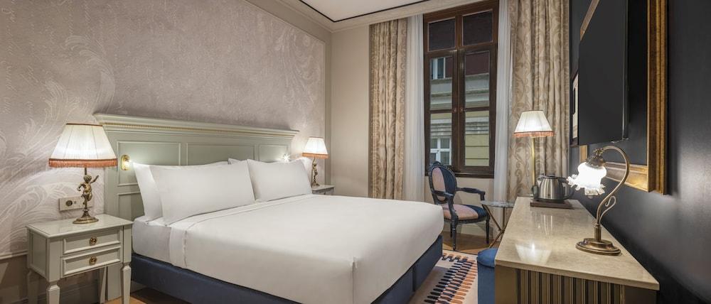Palazzo Donizetti Hotel Room Type - Deluxe Room, 1 King Bed (View)