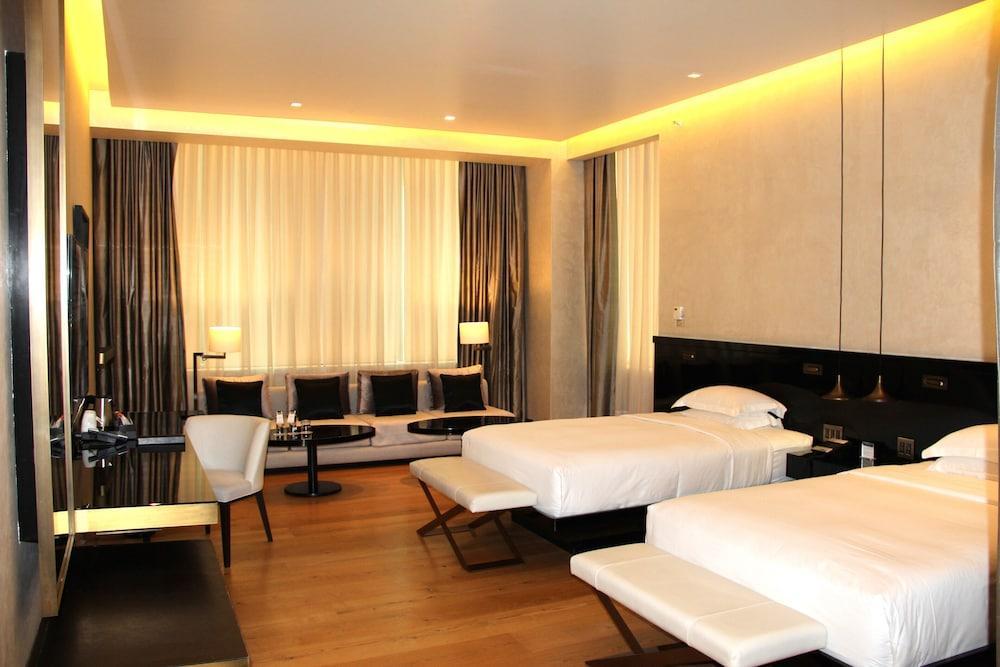 Hyatt Centric Levent Istanbul Room Type - Suite, 2 Twin Beds