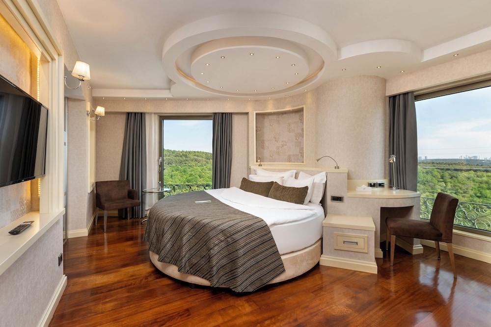 Limak Eurasia Luxury Hotel Room Type - Corner Room with Jacuzzi tub