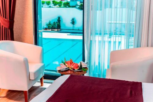 Aydinoglu Hotel Room Type - Superior Double or Twin Room with Pool View