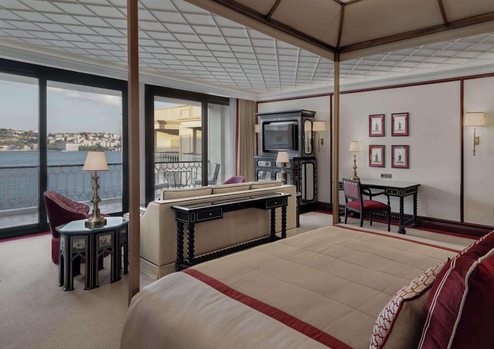 Ciragan Palace Kempinski Room Type - Deluxe Ciragan Bosphorus View King Room