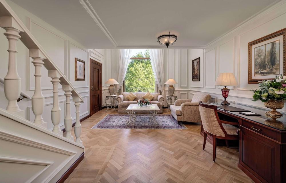 Ciragan Palace Kempinski Room Type - Palace Yildiz Suite