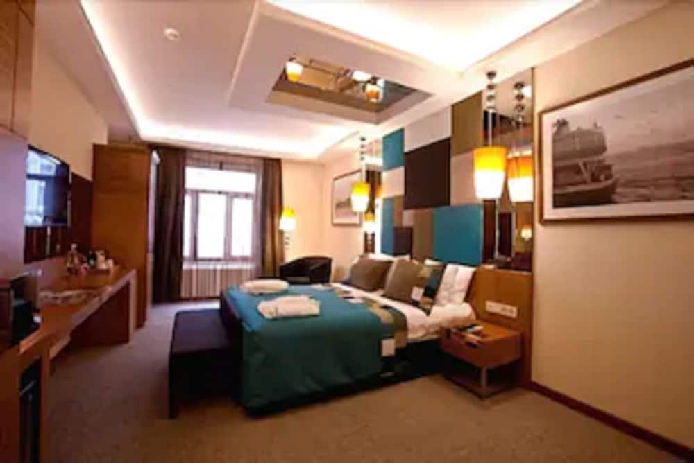 Collage Pera Hotel - Special Class Room Type - Suite, Corner