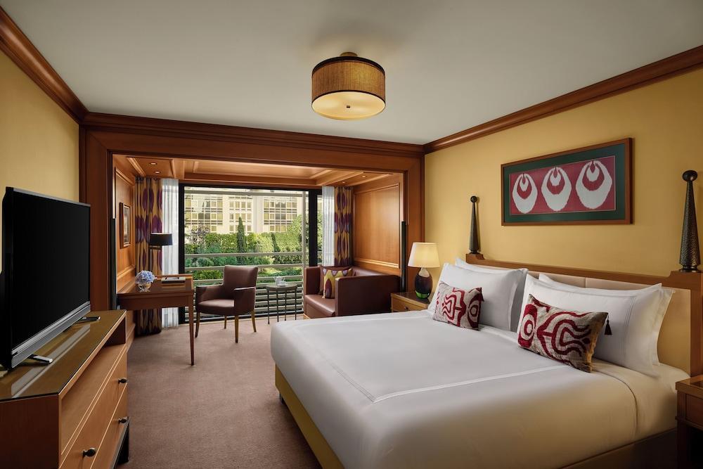 Divan Istanbul Room Type - Deluxe Park View Room King Bed Divan Istanbul Room Type - Deluxe Park View Room King Bed