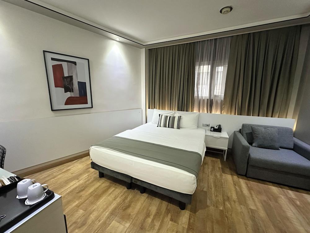 My Dora Hotel Room Type - Family Triple Room, 1 Bedroom