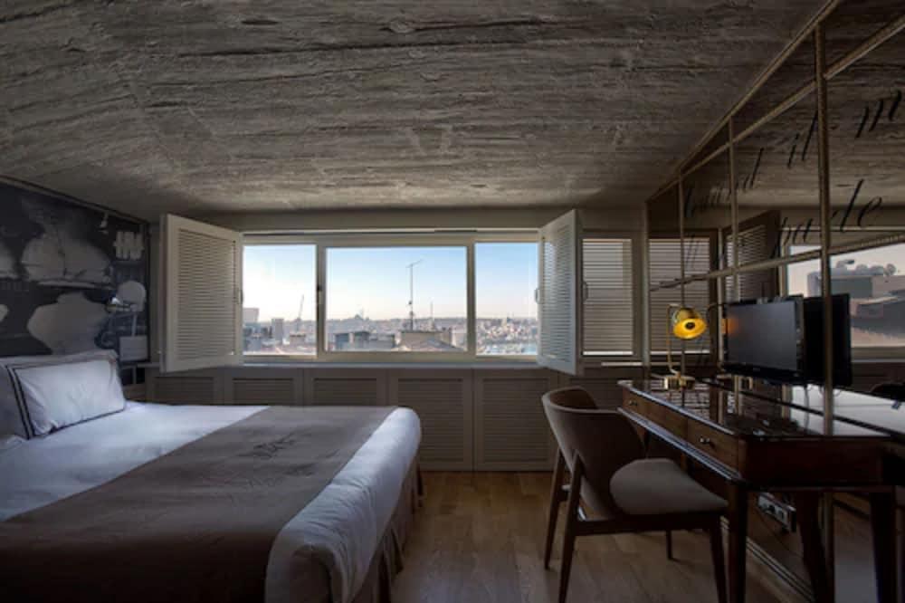 Galata Antique Hotel - Special Class - Tap to explore photos