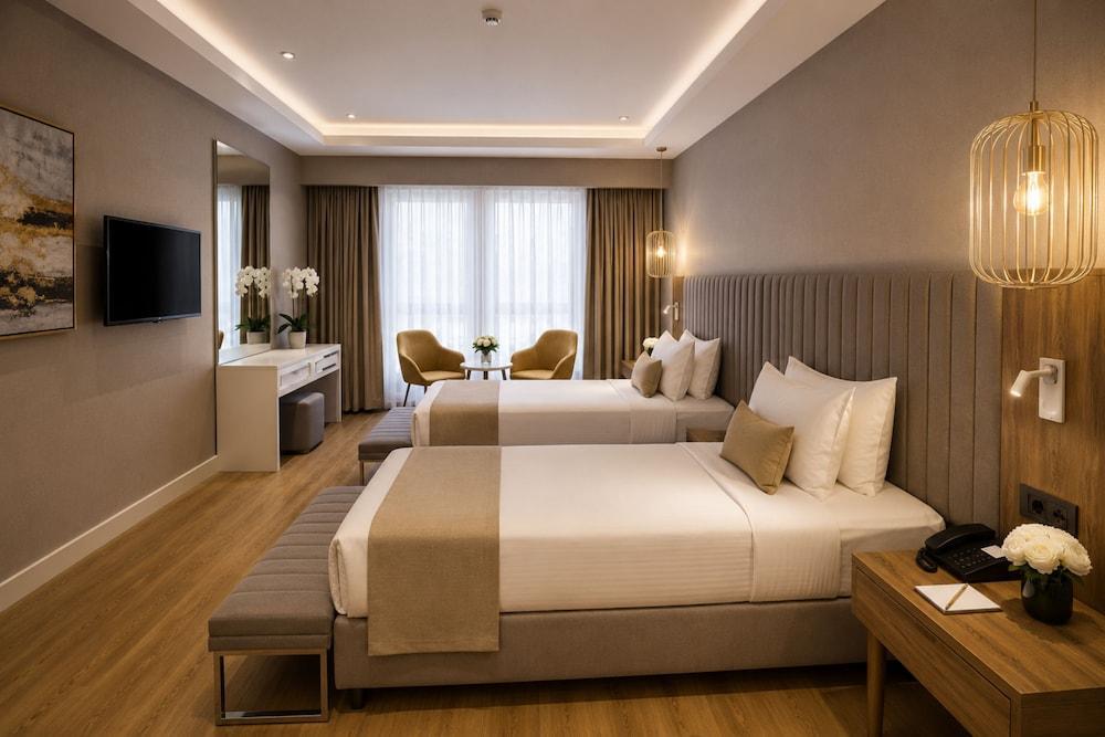 ADM Grand Hotel Room Type - Standard Twin Room