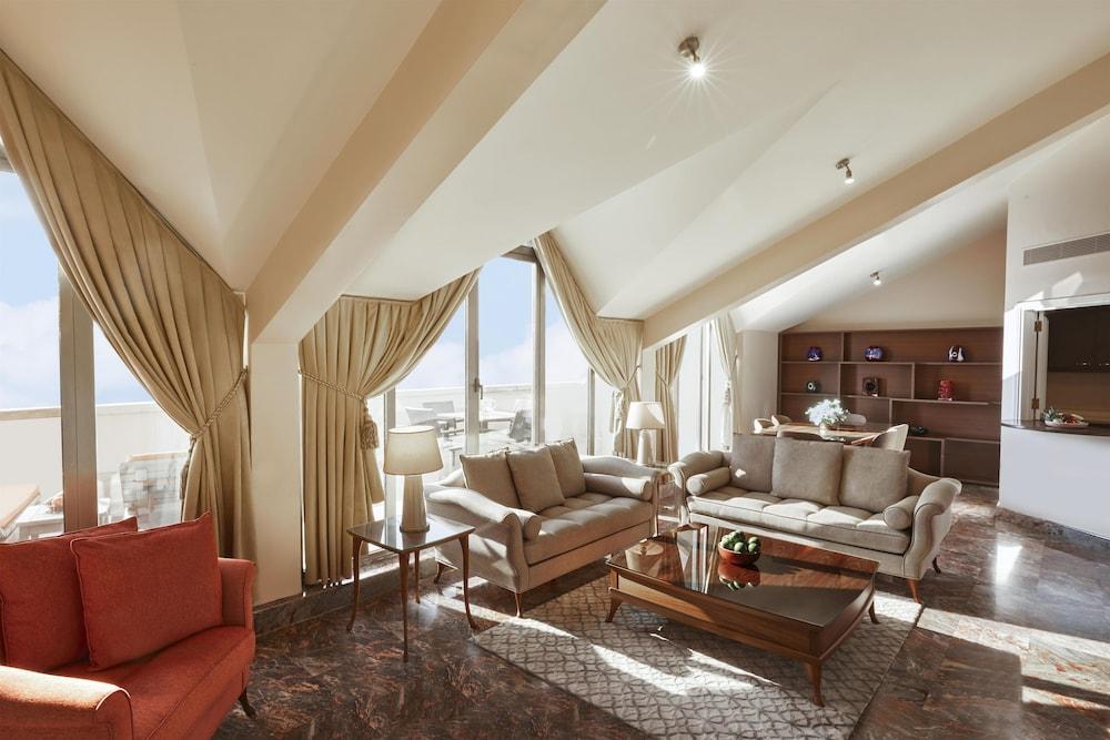 Grand Hyatt Istanbul Room Type - Suite, 3 Bedrooms, Terrace (Bosphorus View)