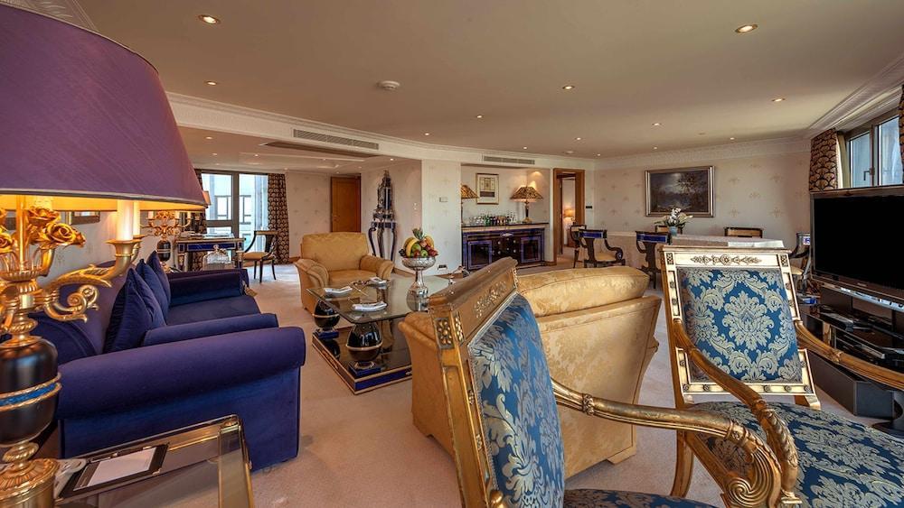 InterContinental ISTANBUL Room Type - Grand Suite, 1 King Bed, Smoking, Sea View (Presidential)