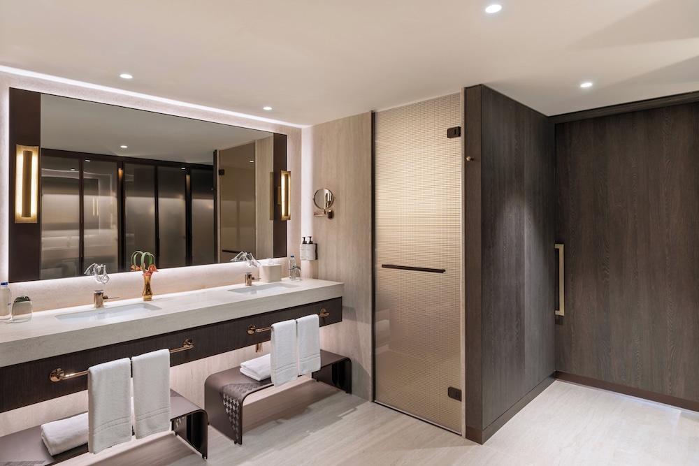 InterContinental ISTANBUL Room Type - Premium Suite Sea View