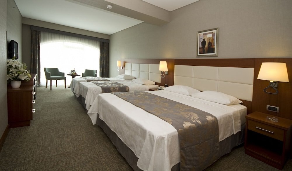Innpera Hotel Room Type - Standard Triple Room, 3 Twin Beds Innpera Hotel Room Type - Standard Triple Room, 3 Twin Beds