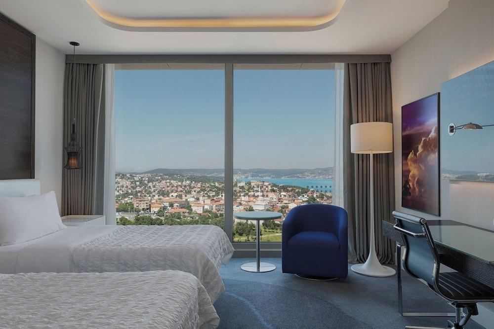 Le Meridien Istanbul Etiler Room Type - Deluxe Guest room, 2 Twin, Bosphorus view