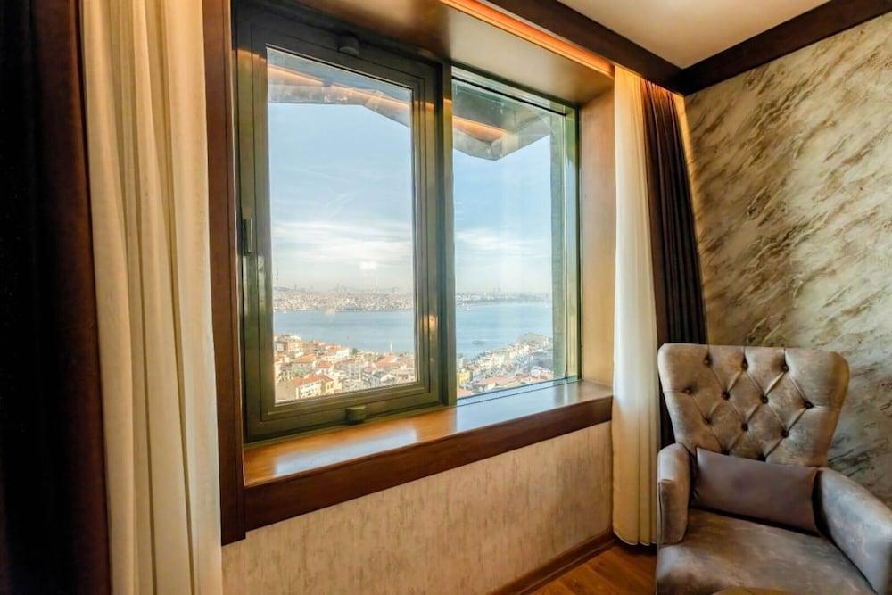 Marble Hotel Room Type - Premium Sea View Room Marble Hotel Room Type - Premium Sea View Room