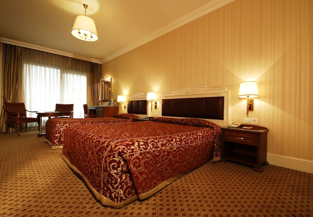 Taksim Metropark Hotel - Tap to explore photos