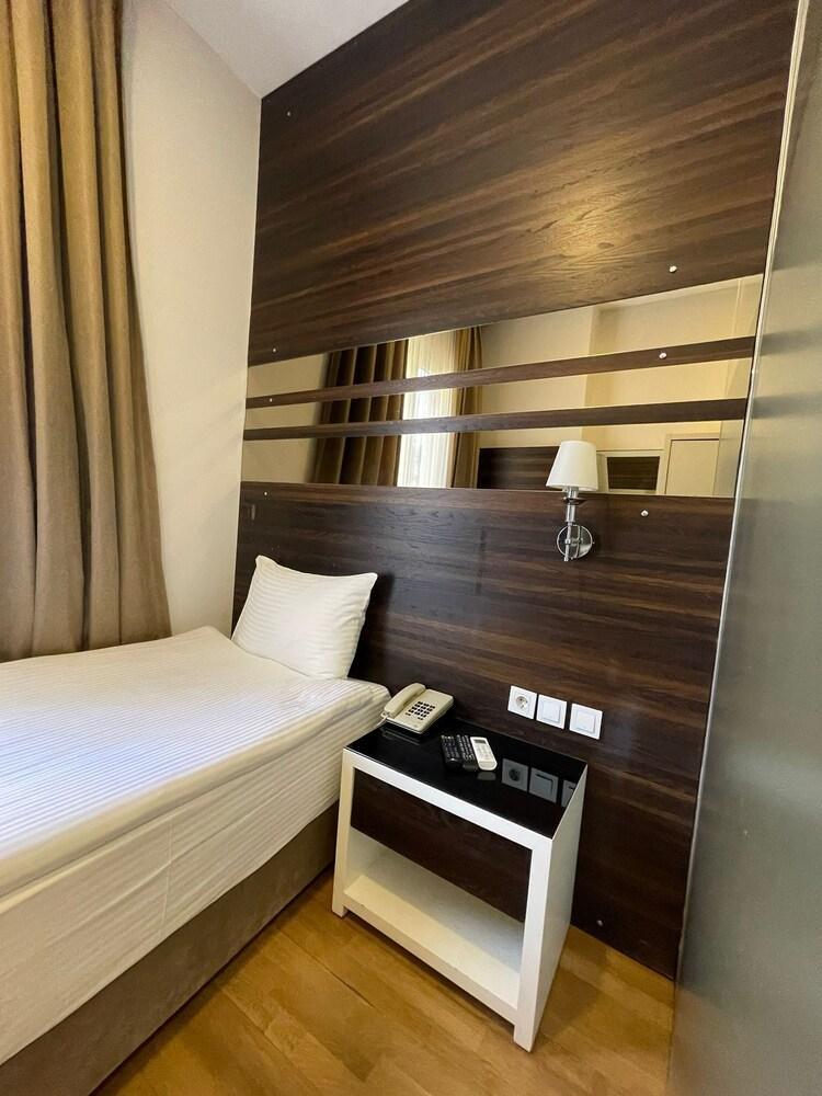 Misafir Suites 8 Istanbul - Special Class - Tap to explore photos