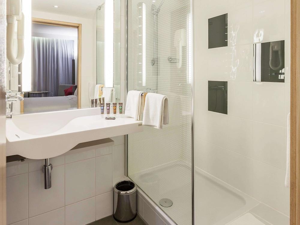 Novotel Istanbul Zeytinburnu Room Type - Standard Room with Twin Beds
