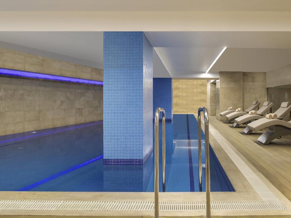 Mercure Istanbul The Plaza Bosphorus - Tap to explore photos