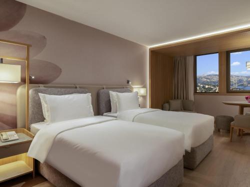 Mercure Istanbul The Plaza Bosphorus - Tap to explore photos