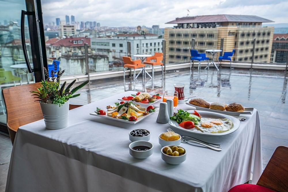 Point Hotel Taksim Istanbul Room Type - Executive Room with Lounge Access