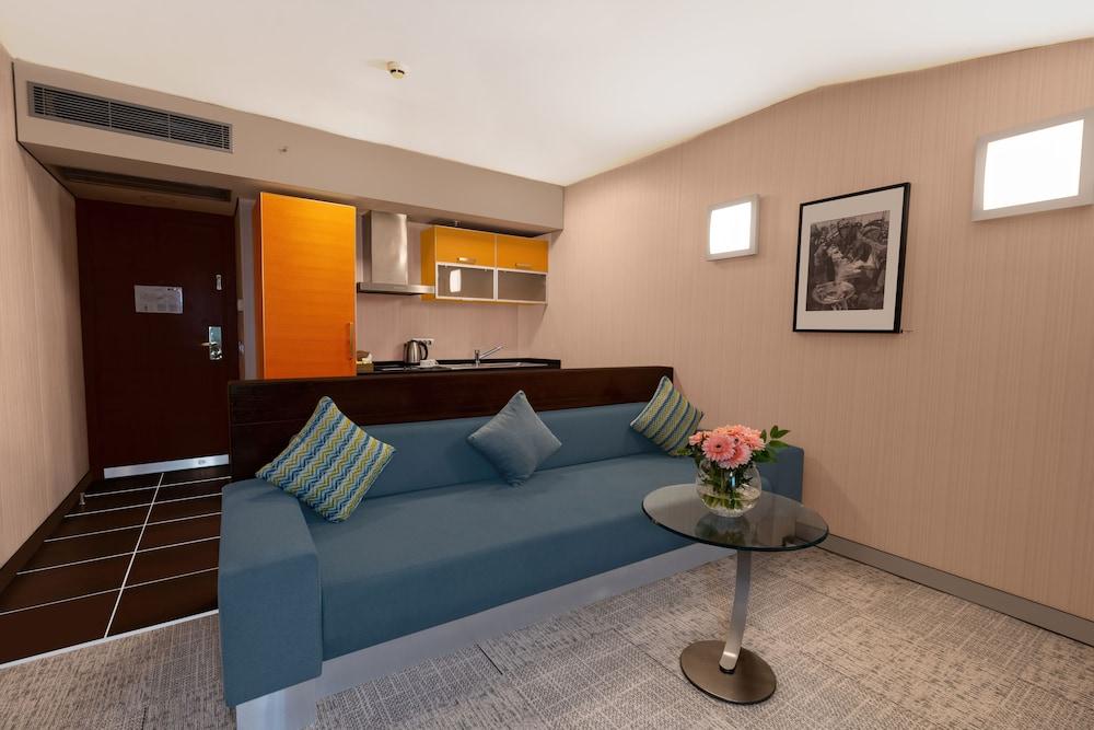 Point Hotel Taksim Istanbul Room Type - Executive Senior Suite with Kitchenette & Lounge Access Point Hotel Taksim Istanbul Room Type - Executive Senior Suite with Kitchenette & Lounge Access