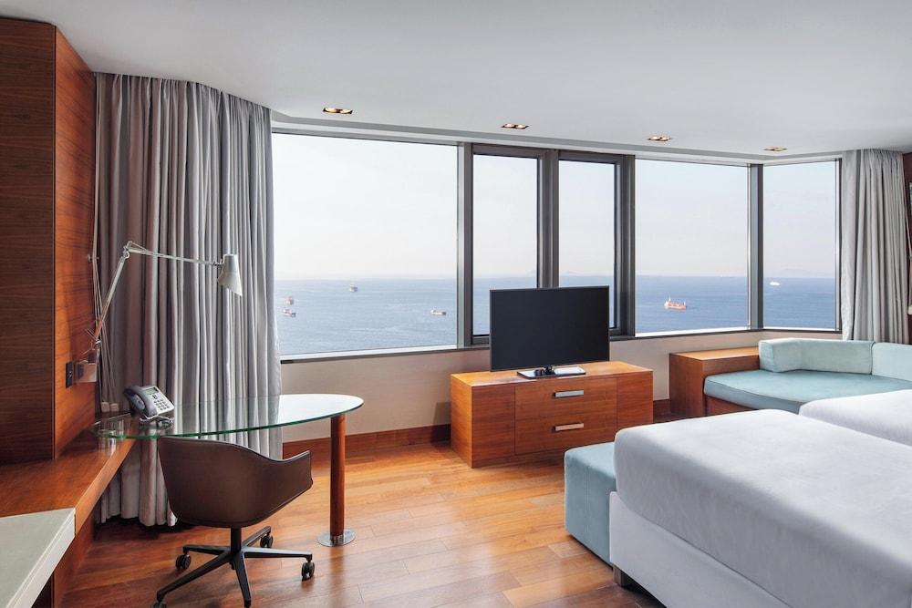 Sheraton Istanbul Atakoy Hotel Room Type - Club twin / Executive Premium