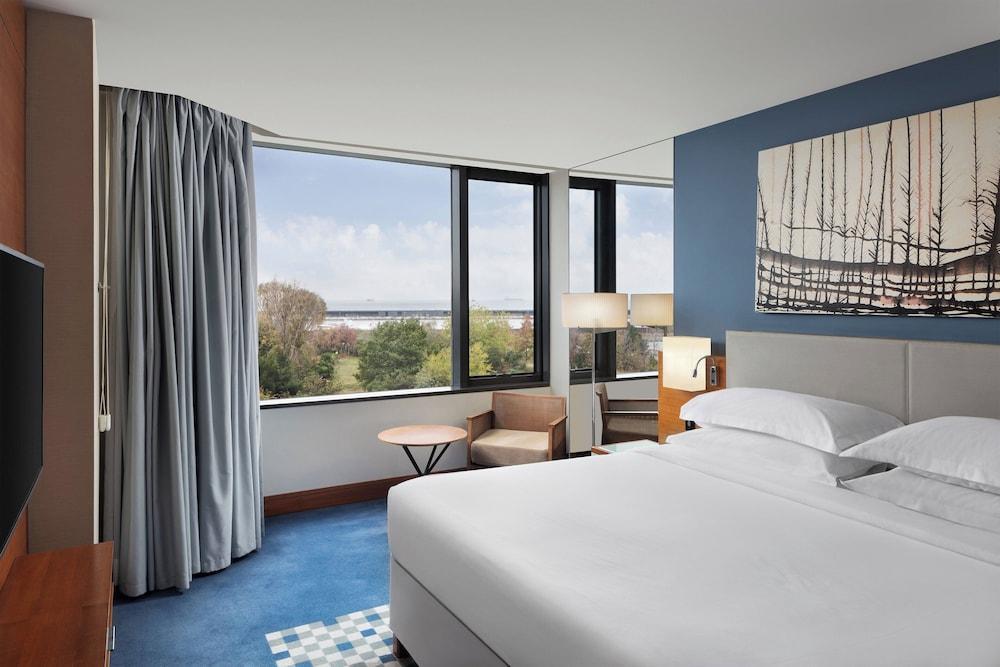 Sheraton Istanbul Atakoy Hotel Room Type - Park Suite