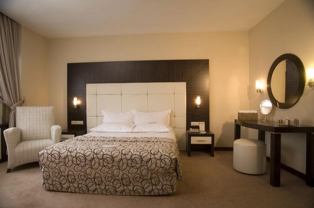 Surmeli Istanbul Hotel Room Type - Grand Suite, 1 Bedroom Surmeli Istanbul Hotel Room Type - Grand Suite, 1 Bedroom