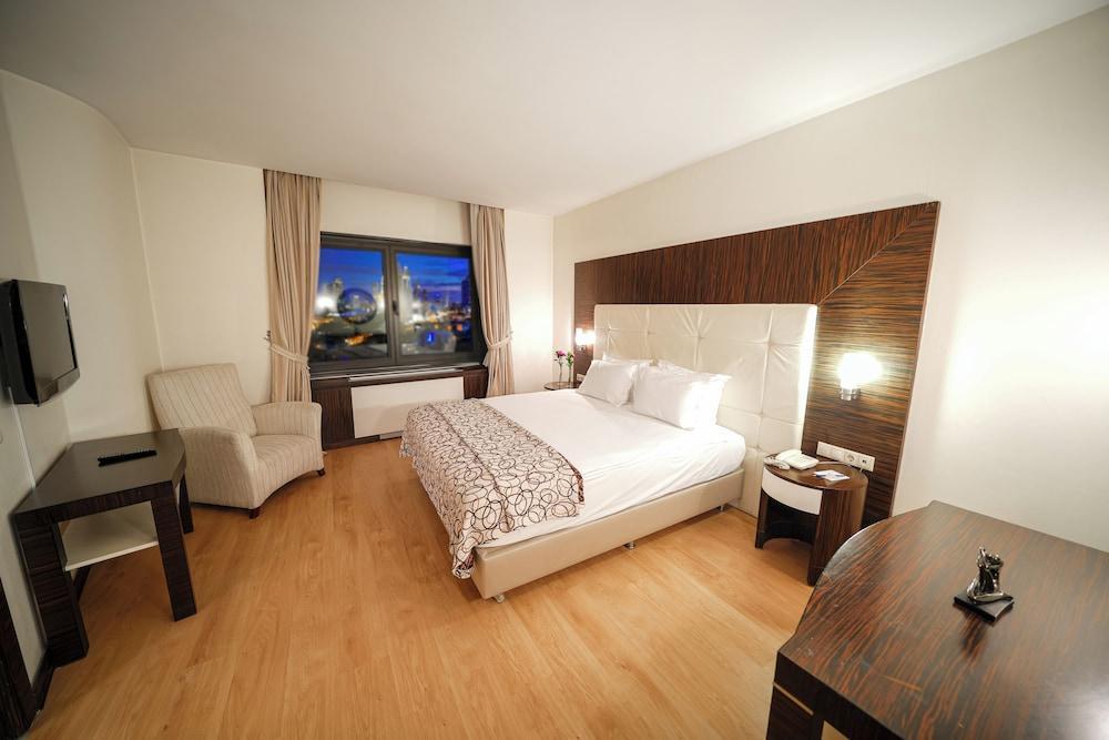 Surmeli Istanbul Hotel Room Type - Junior Suite